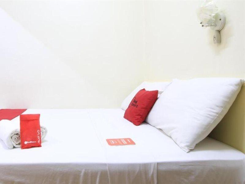 Reddoorz Plus @ Chinatown Binondo Manille Extérieur photo