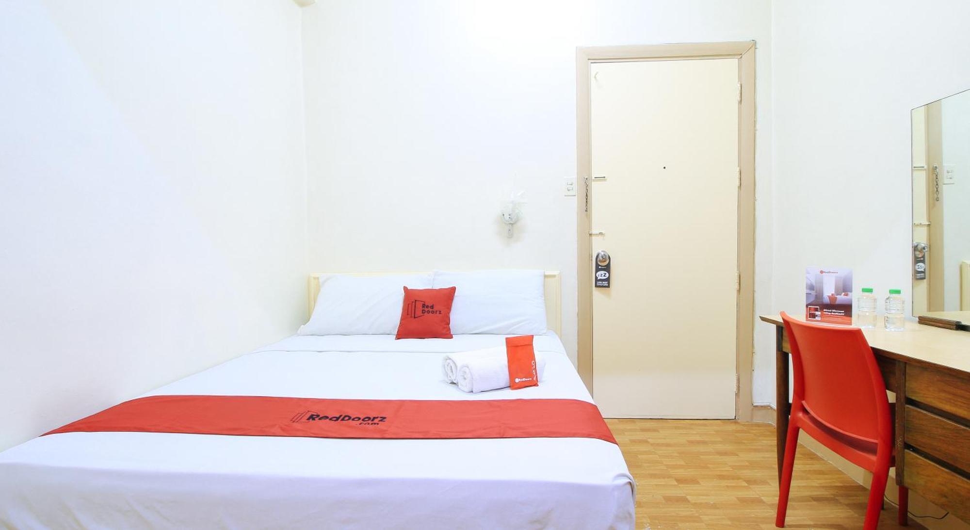 Reddoorz Plus @ Chinatown Binondo Manille Extérieur photo