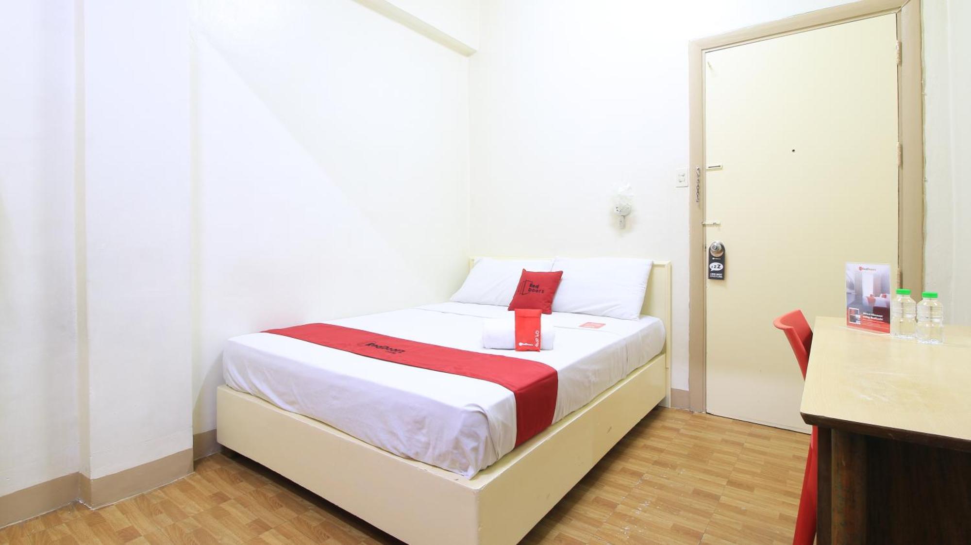 Reddoorz Plus @ Chinatown Binondo Manille Extérieur photo