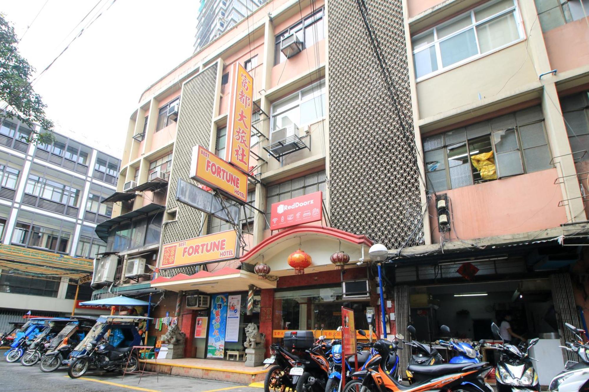 Reddoorz Plus @ Chinatown Binondo Manille Extérieur photo