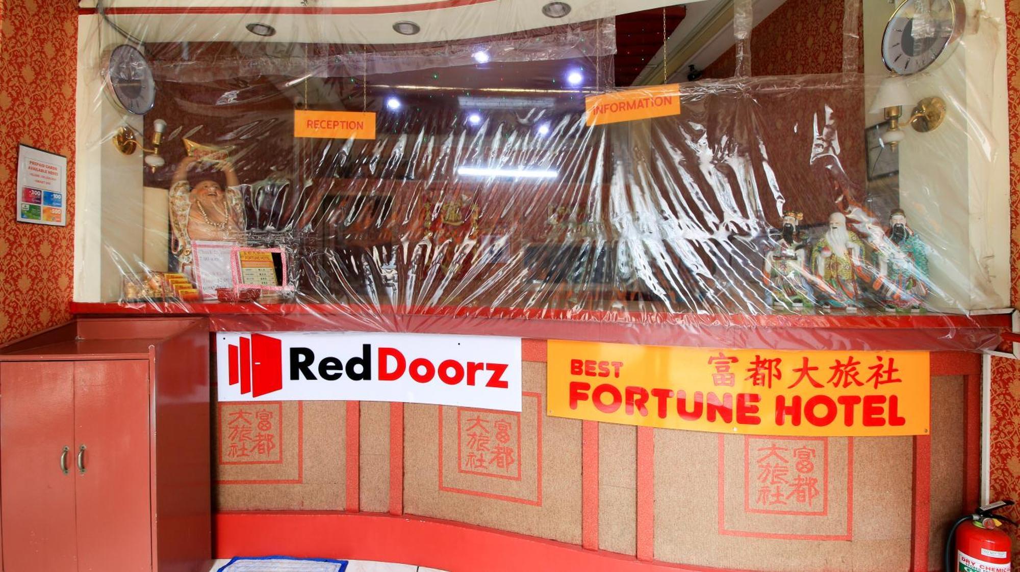 Reddoorz Plus @ Chinatown Binondo Manille Extérieur photo