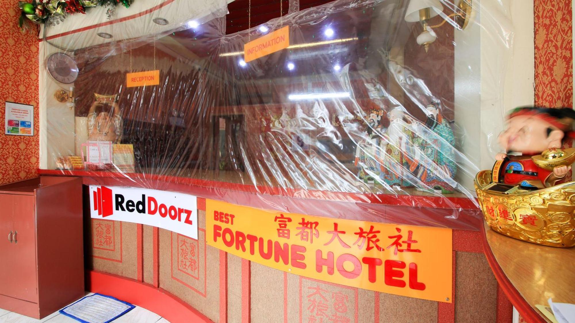 Reddoorz Plus @ Chinatown Binondo Manille Extérieur photo