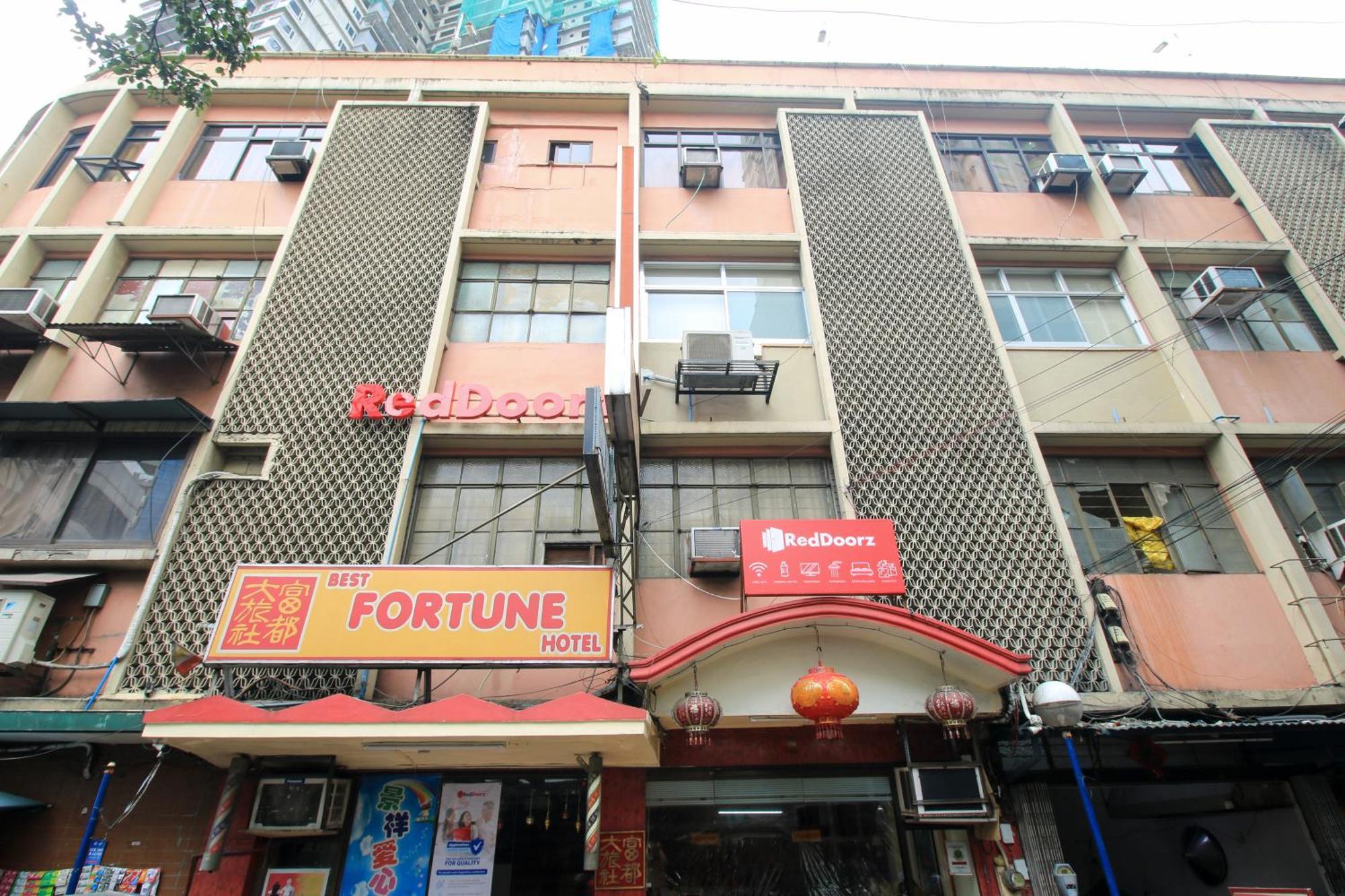 Reddoorz Plus @ Chinatown Binondo Manille Extérieur photo